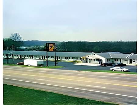 Super 7 Motel