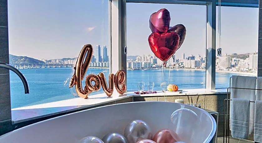 H Avenue Gwanganri Beach