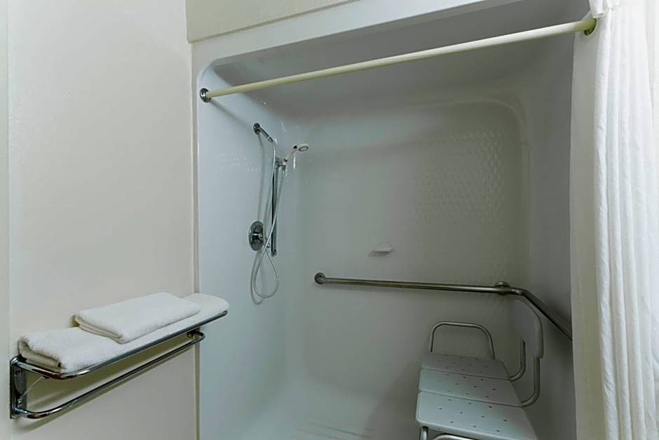 Super 8 by Wyndham Green River