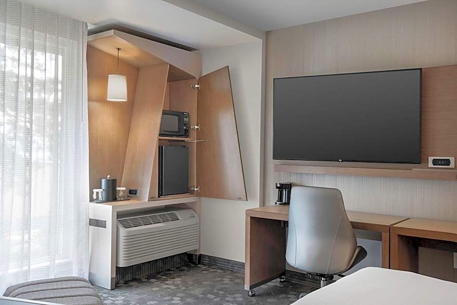 Courtyard by Marriott Nanaimo