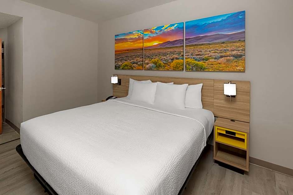 Days Inn by Wyndham Tulsa Central