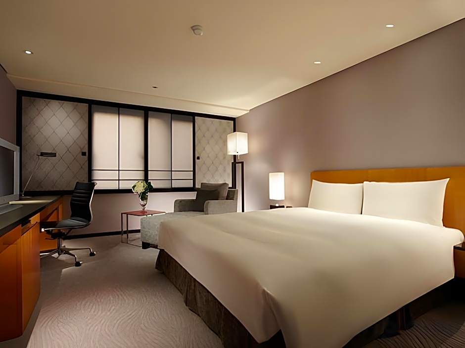 Royal Inn Taipei Nanxi - MRT Zhongshan Station