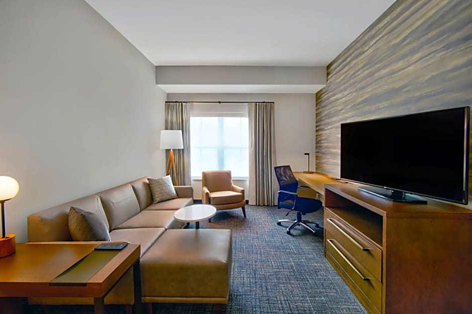 Residence Inn by Marriott Orlando at Flamingo Crossings Town Center