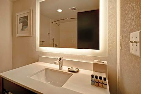 Queen Room with Two Queen Beds and Adapted Tub - Mobility and Hearing Accessible
