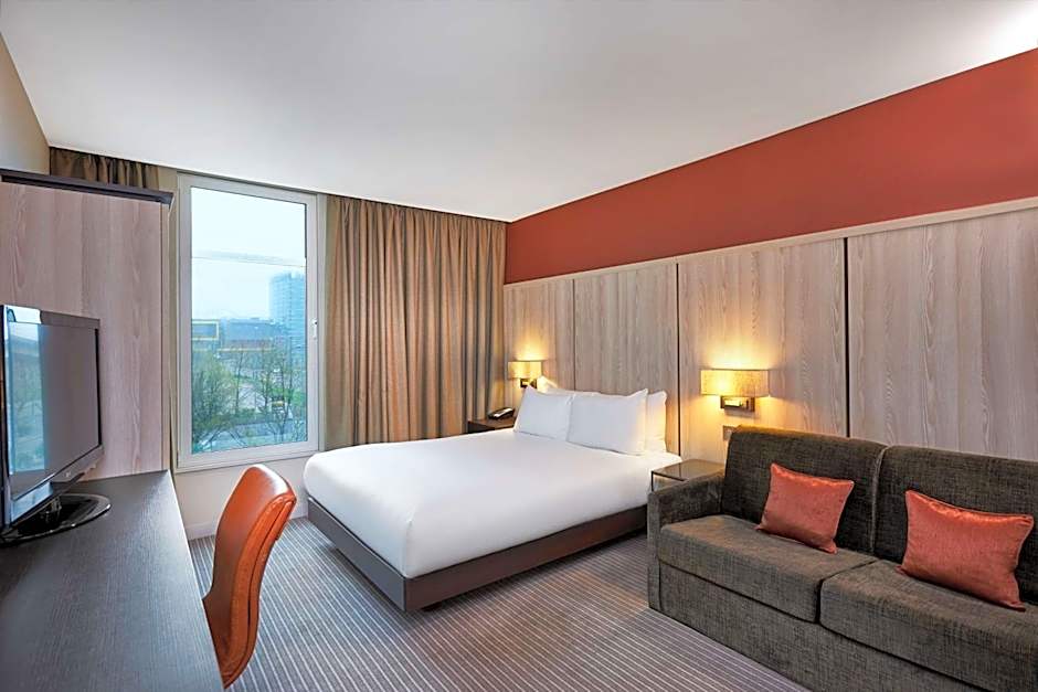 DoubleTree by Hilton Hotel London Excel