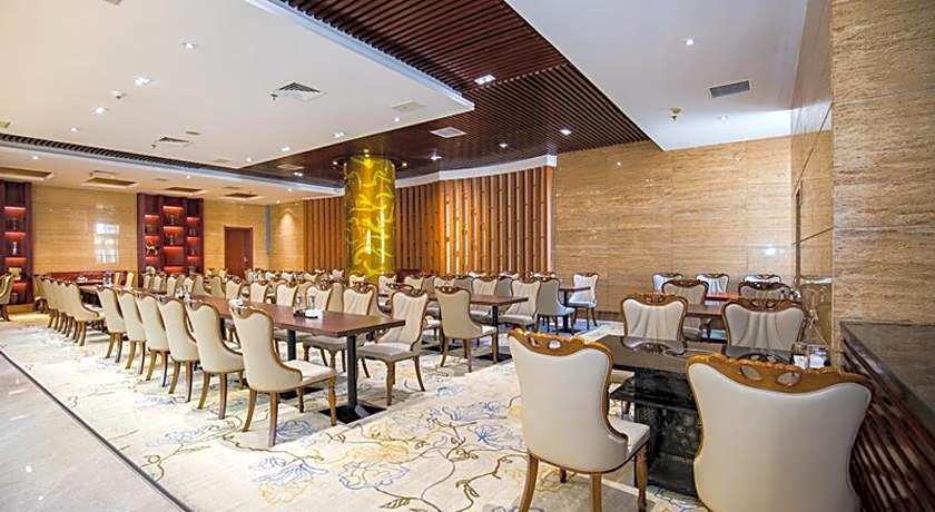 Golden Spring Hotel