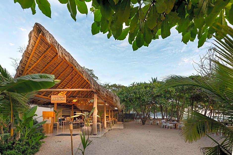 Hotel Nantipa - A Tico Beach Experience