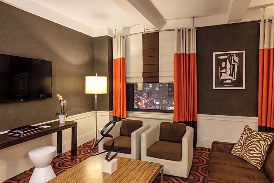 Empire Hotel