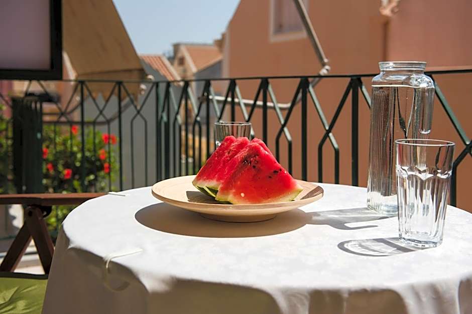 Rouchotas Apartments