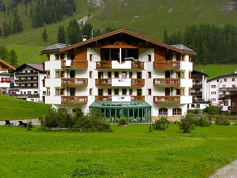 Hotel Garni Chasa Nova