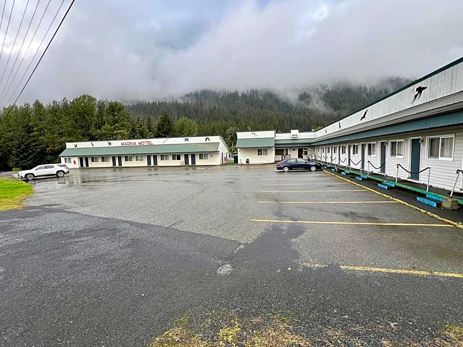 Marina Motel