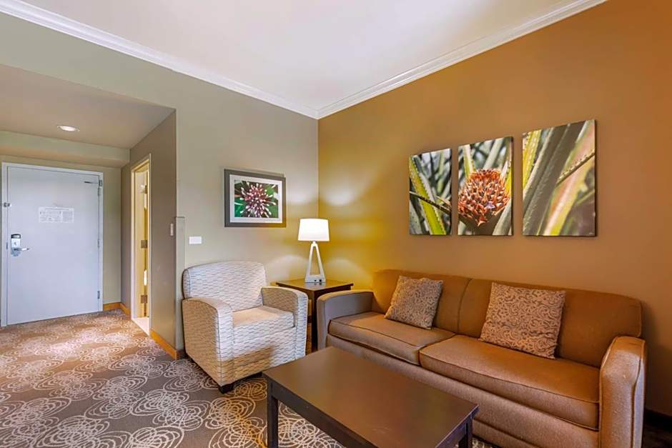 Best Western Plus Miami Airport North Hotel & Suites