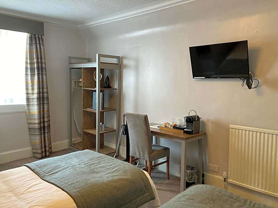 Photo 1 of 7 of 1 Double Bed or 2 Beds