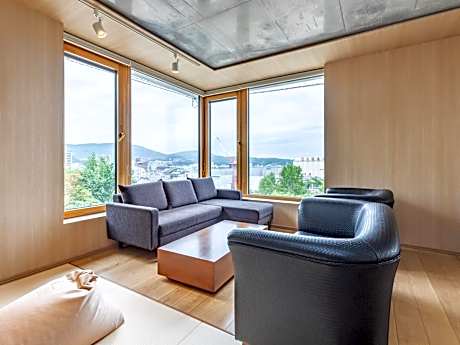 Premium Quadruple Room - Non-Smoking