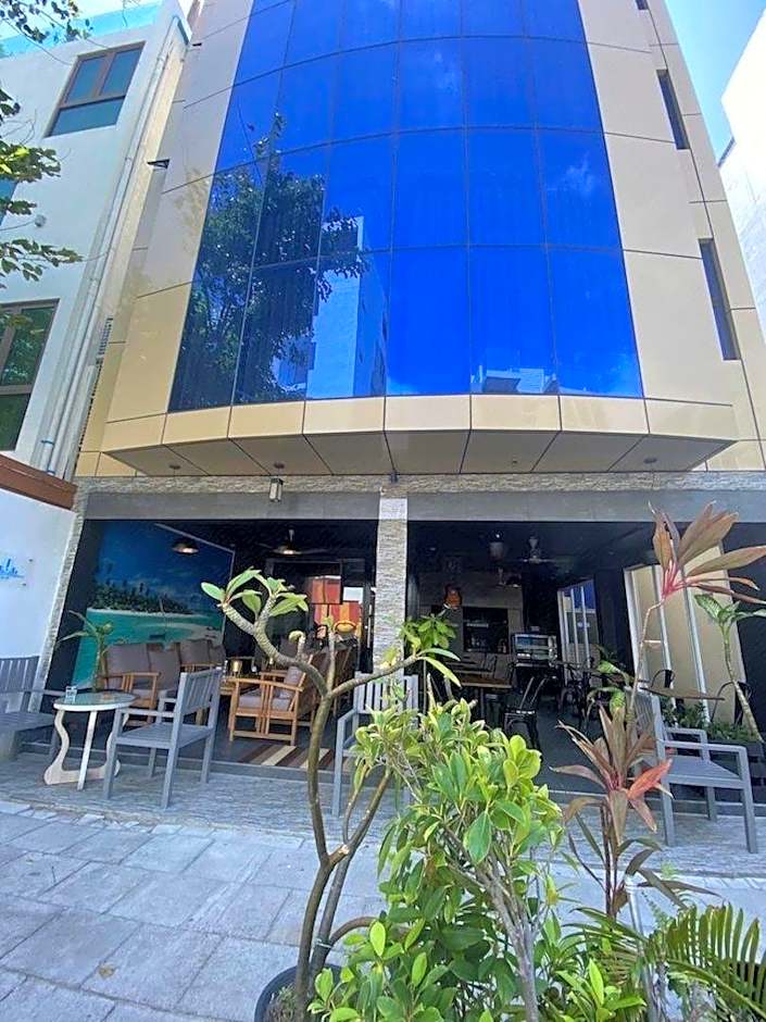 Turquoise Residence by UI