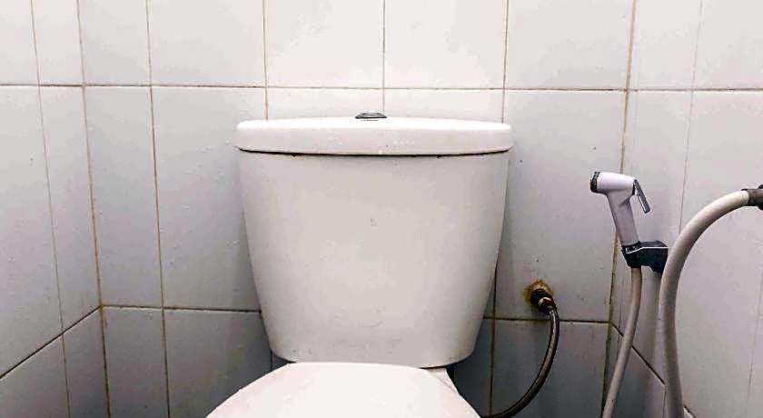 RedDoorz near Eco Green Park Batu