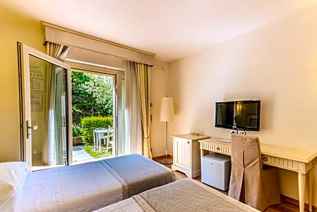 Double Room with Private Garden