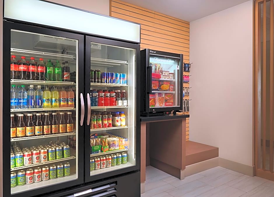 Holiday Inn Express and Suites Lockport By IHG