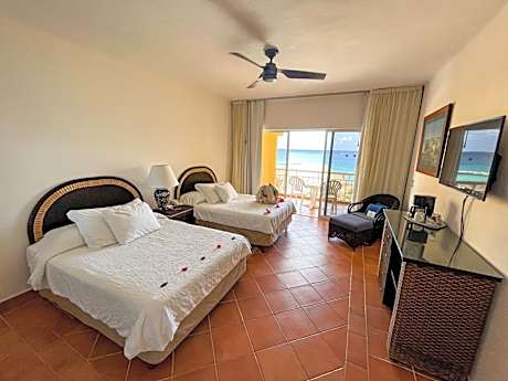 Deluxe Suite with Sea View