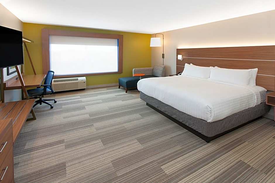 Holiday Inn Express & Suites Sterling Heights-Detroit Area By IHG