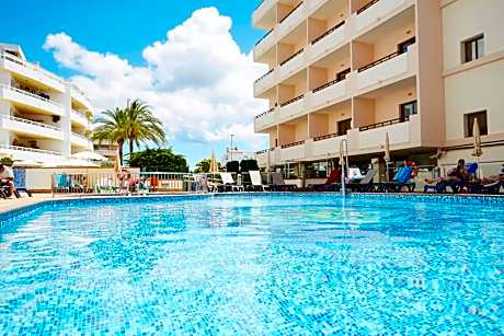 Invisa Hotel La Cala