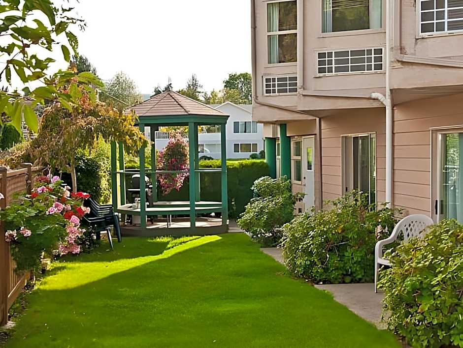 Coast Parksville Hotel