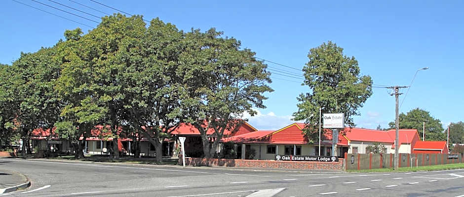 Oak Estate Motor Lodge