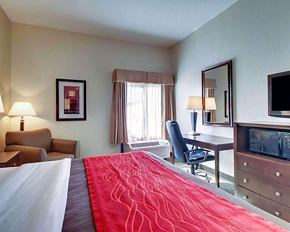 Comfort Inn & Suites Moss Point Pascagoula