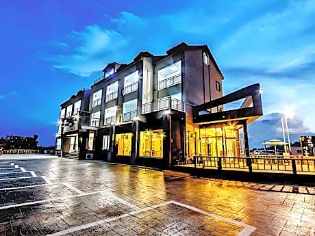 Narsha Resort