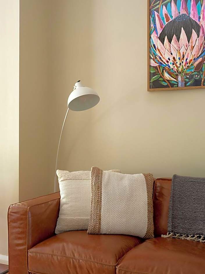 Comfort in Sandy Bay next to the Rivulet