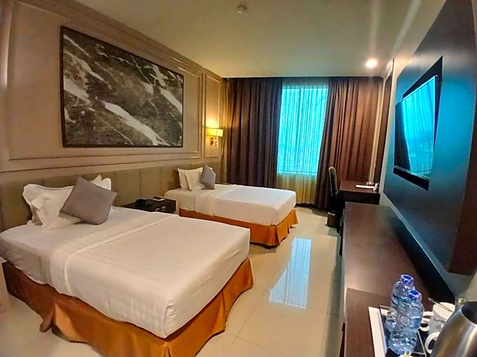 Photo 1 of 3 of Deluxe Executive 2 Beds, City View