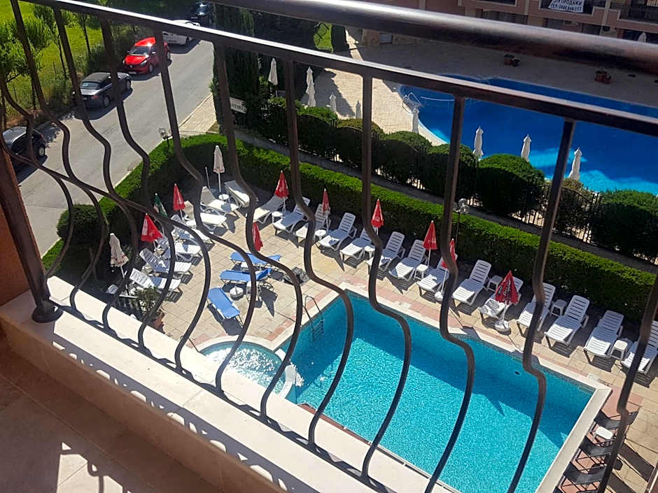 Friends Family Hotel