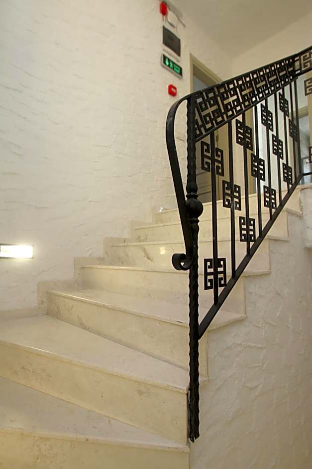 Alya Mou Butik Hotel