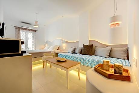 Suite with Pool View