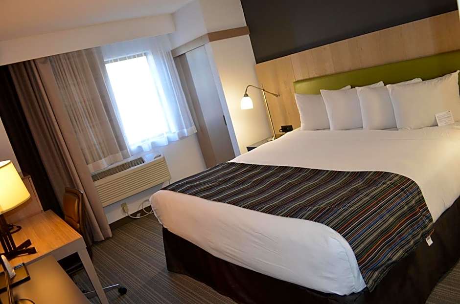 Country Inn & Suites by Radisson, Frederick, MD