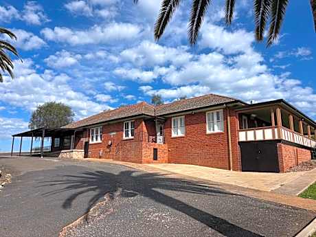 Hermitage Hill Country Retreat