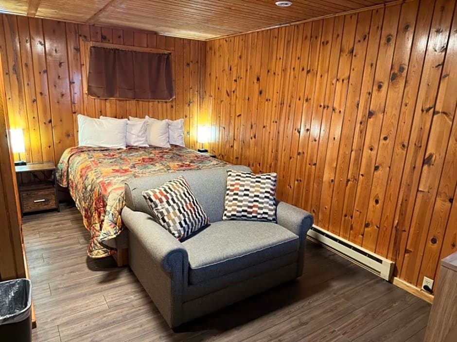 Sunset Motel of St. Ignace