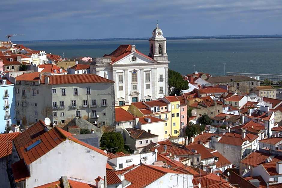 Loios Studios and Apartments