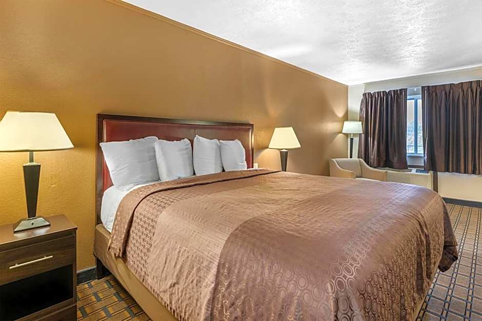 SureStay Hotel by Best Western Summersville