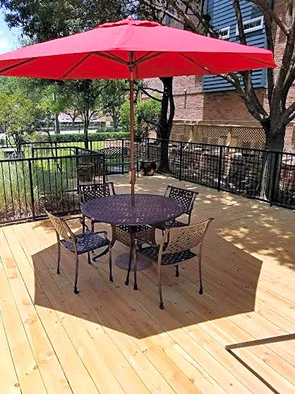 The Reside Fully Furnished Condos - Medical Stays Welcome