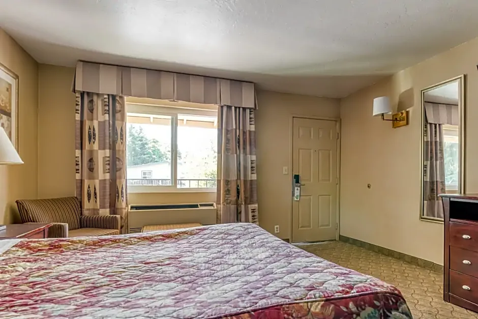 Hotel Medford OR North – Medford, OR