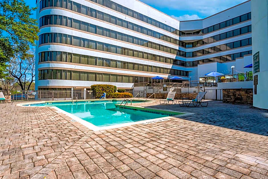 DoubleTree by Hilton South Charlotte Tyvola
