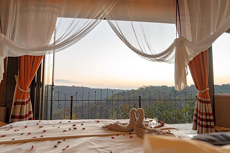 Leopards Rock Bush Boutique