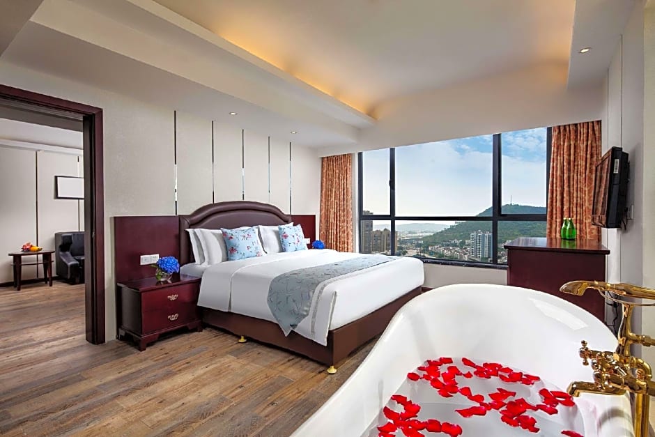 Ramada by Wyndham Liuzhou Luzhai