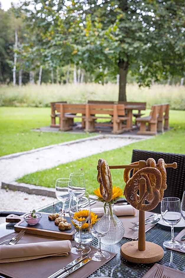 Schloss Prielau Hotel & Restaurants