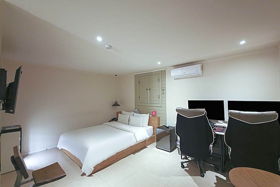 HOTEL YAJA WESTGATE