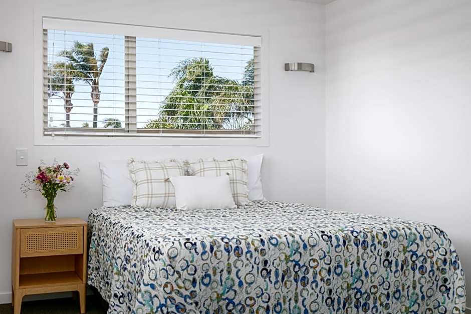 Ocean Beach Motor Lodge