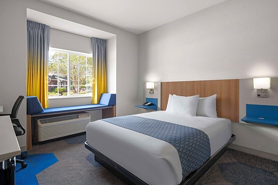 Microtel Inn & Suites By Wyndham Houma