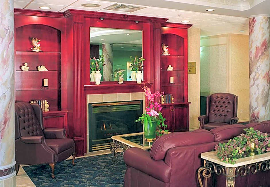 Coast Abbotsford Hotel & Suites