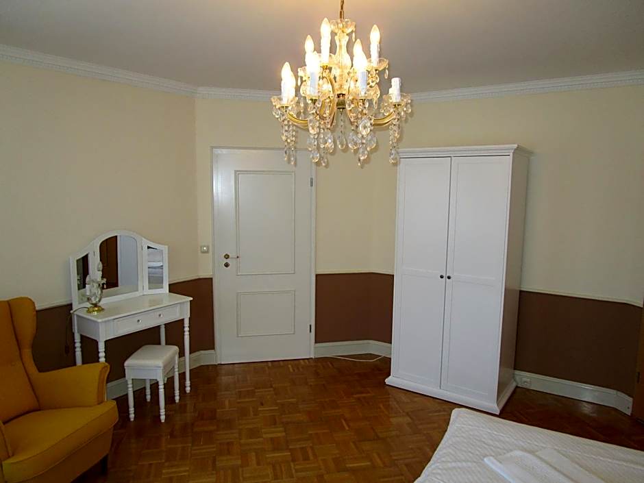 Hotel garni SEESCHLÖSSCHEN